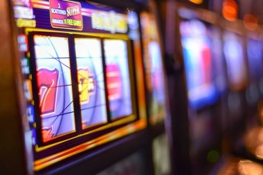 Playtech live-dealer tables and slot games on serubet slot